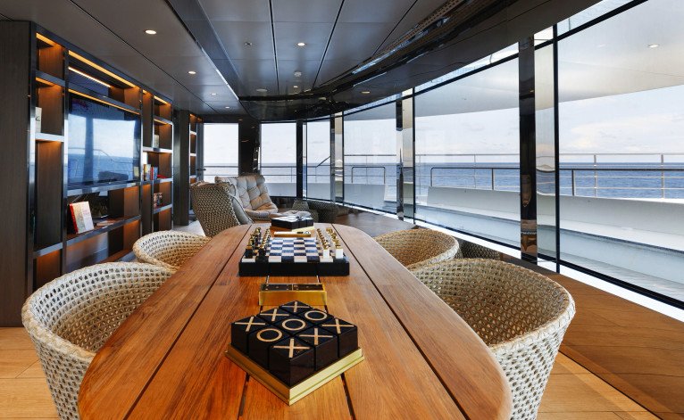 Observation Lounge on Emerald Sakara