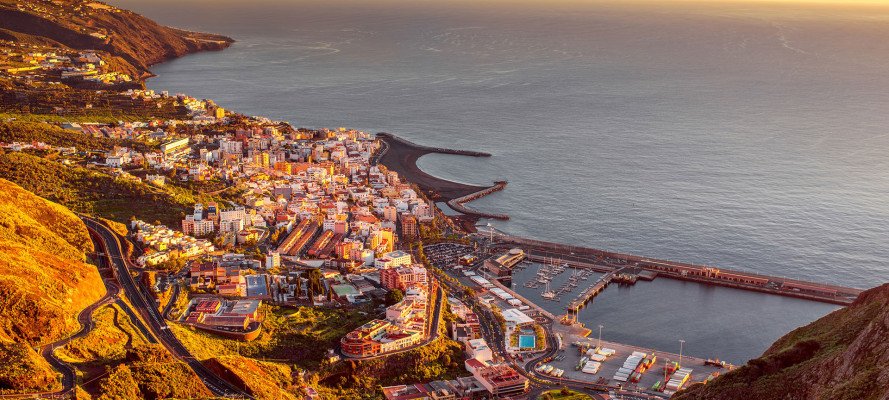 Splendours of the Canaries and authentic Madeira