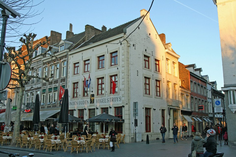 Maastricht cruise port