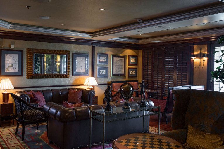 Connoisseur Club