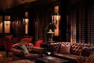 Avenue Saloon on Crystal Serenity