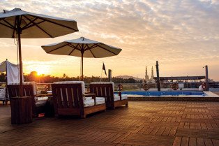 Pool & Sun Deck on River Tosca