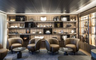 Cigar Lounge on Le Commandant Charcot