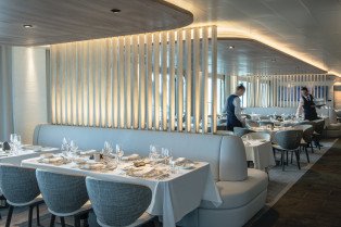 Nuna (The Earth) - Gastronomic Restaurant on Le Commandant Charcot
