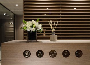 Elements Spa on Emerald Sakara