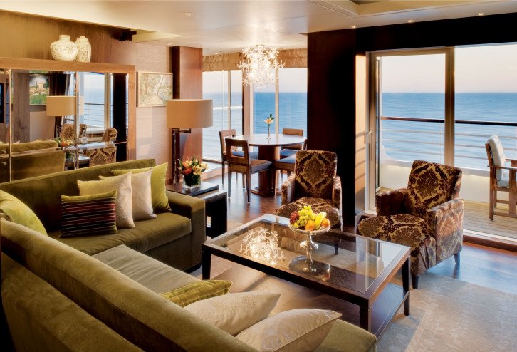 Crystal Penthouse Suite