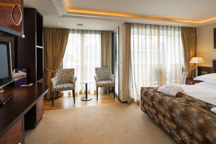 Category AA Stateroom