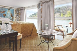 Suite on S.S. Catherine
