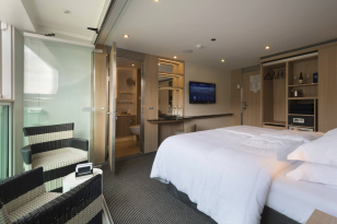Balcony Suite on Scenic Azure