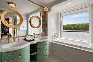 Grand Suite on Mekong Jewel