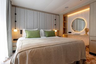 Suite on SH Minerva