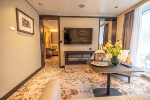 Premium Suite on SH Diana