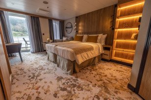 Balcony cabin on SH Diana