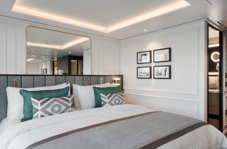 Deluxe French Balcony