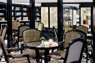 Patio Lounge on River Princess