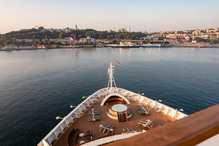Bow Whirlpool on Seabourn Encore