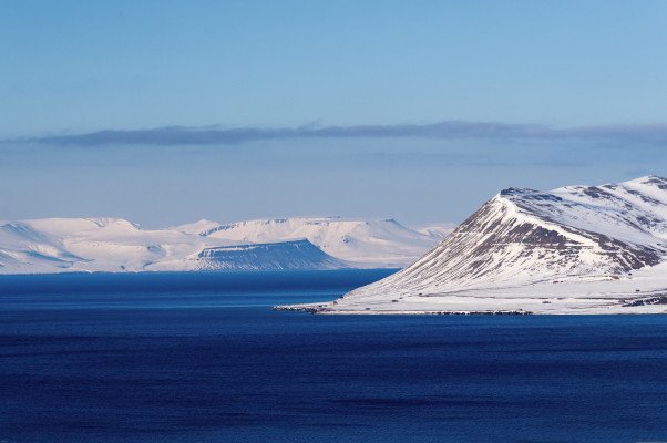 Reykjavík to Longyearbyen