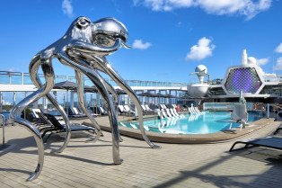 Resort Deck on Celebrity Ascent