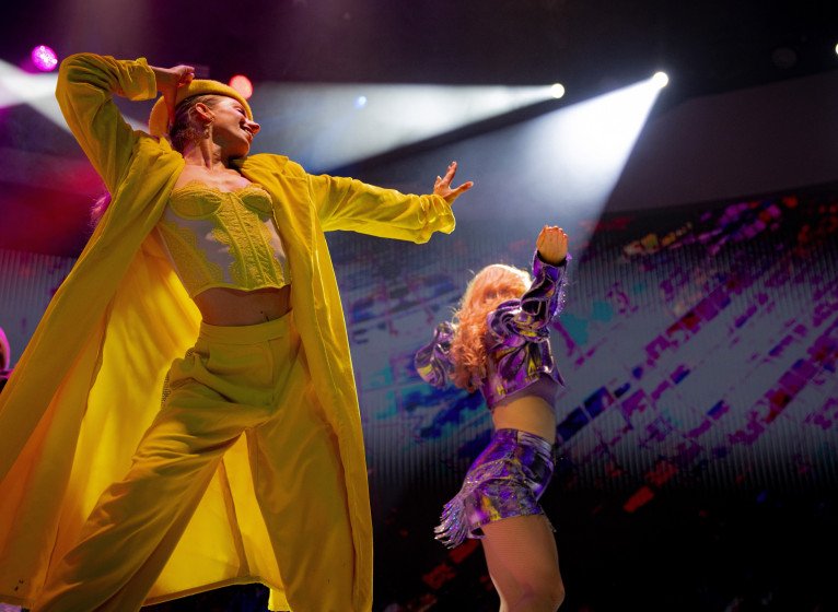 Shows on Celebrity Infinity