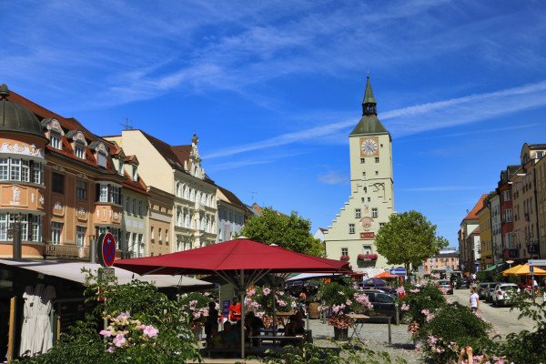 Vineyards & Palaces along the Danube