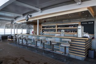 Pool Bar on MS Roald Amundsen