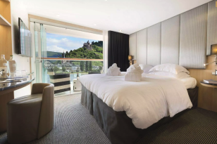 Single Balcony Suite on Scenic Pearl
