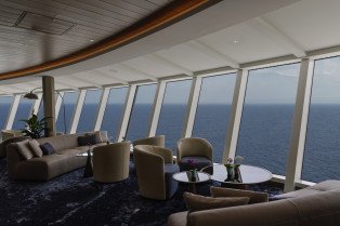 Observation Lounge on Silver Ray