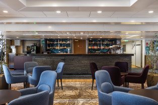 Explorer Lounge & Bar on MS Spitsbergen