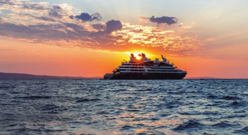 Le Lapérouse cruise ship