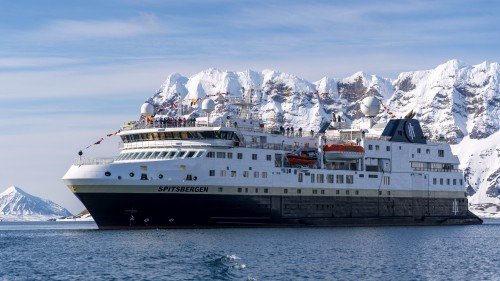 MS Spitsbergen cruise ship