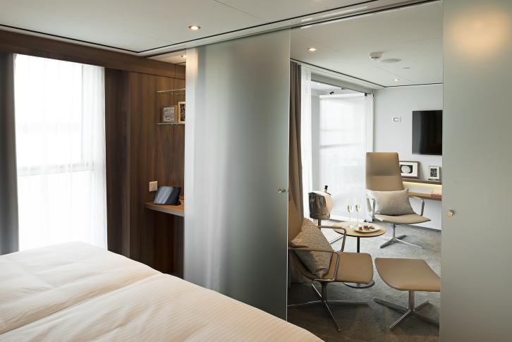 Royal One-Bedroom Suite