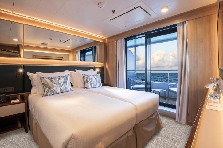 Deluxe Veranda Suite