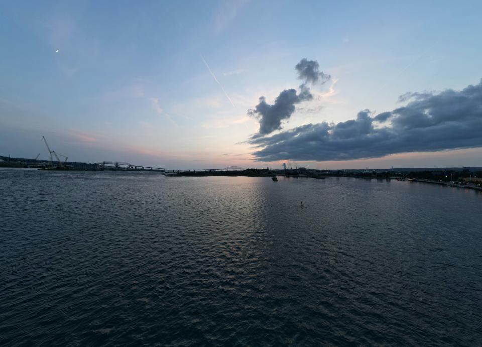 10 Image 10
