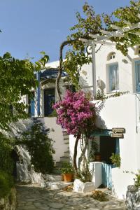 Tinos cruise port