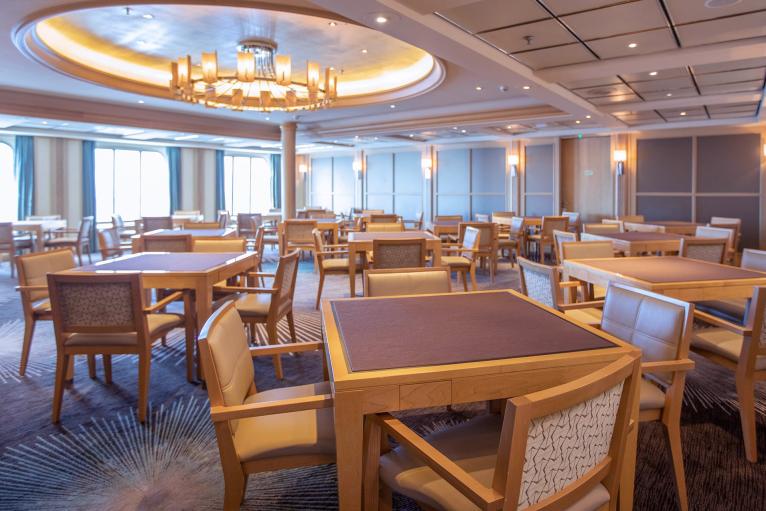 Card Room/Bridge Lounge