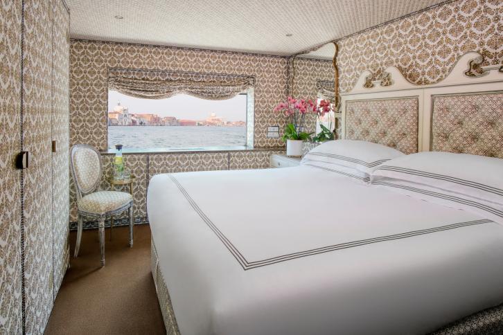 Deluxe Stateroom