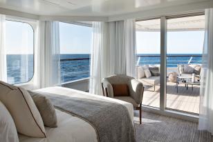Owner's Suite on Le Bougainville