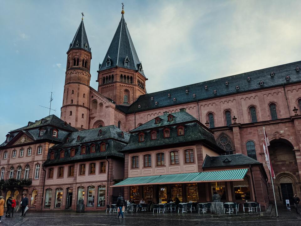 Mainz cruise port