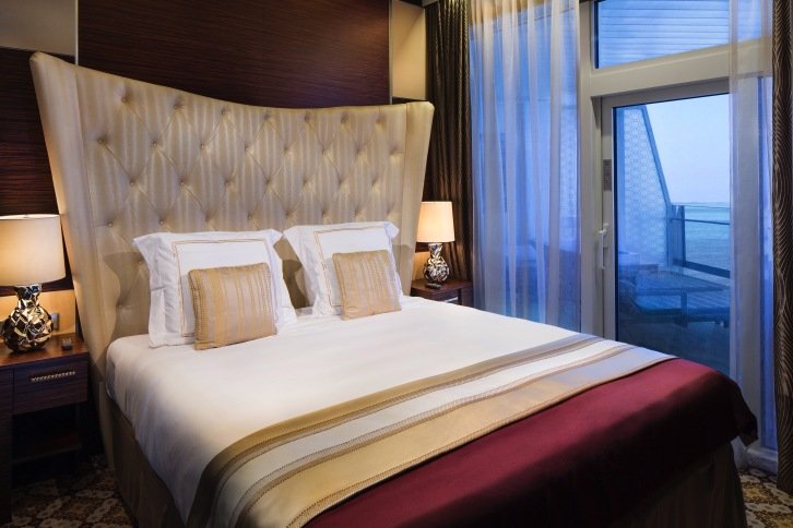Reflection Suite on Celebrity Reflection