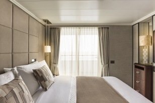 Junior Crystal Penthouse Suite on Crystal Serenity