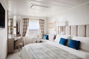 Double Guest Room with Ocean View on Crystal Serenity