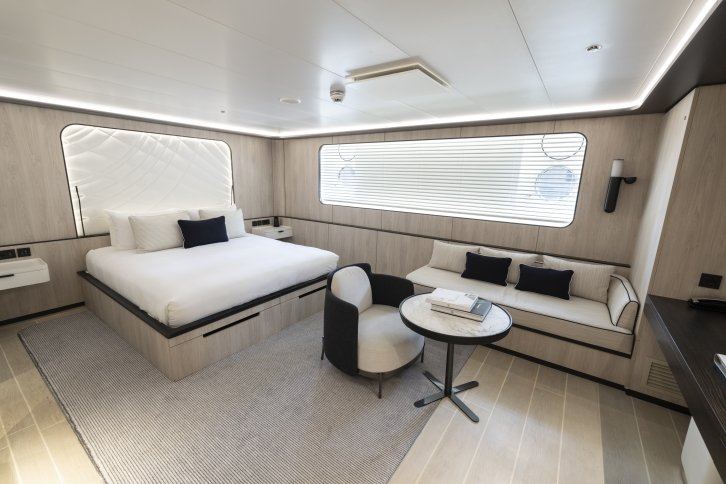 Upper decks balcony stateroom on Le Ponant