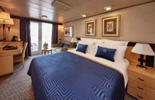 Britannia Club Balcony cabin on Queen Victoria