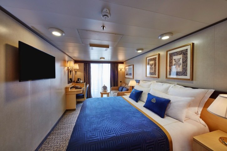 Britannia Balcony (partially obstructed view) cabin on Queen Victoria