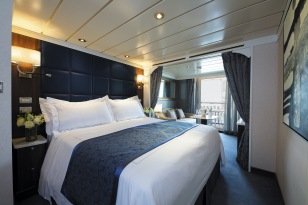 Deluxe Veranda Suite on Seven Seas Mariner