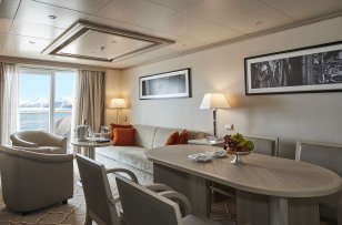 Medallion Suite on Silver Cloud