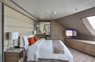 Royal Suite on Silver Shadow