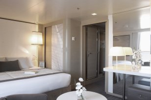 Deluxe Suite on Le Soléal