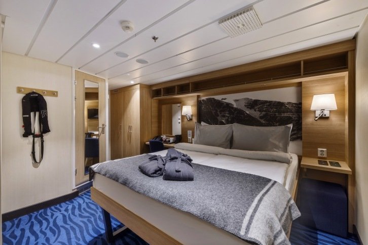 Polar Inside | Inside Cabin on MS Spitsbergen