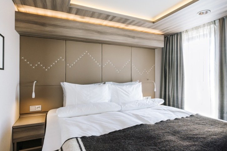 Expedition Suite | Large suite - With balcony on MS Fridtjof Nansen